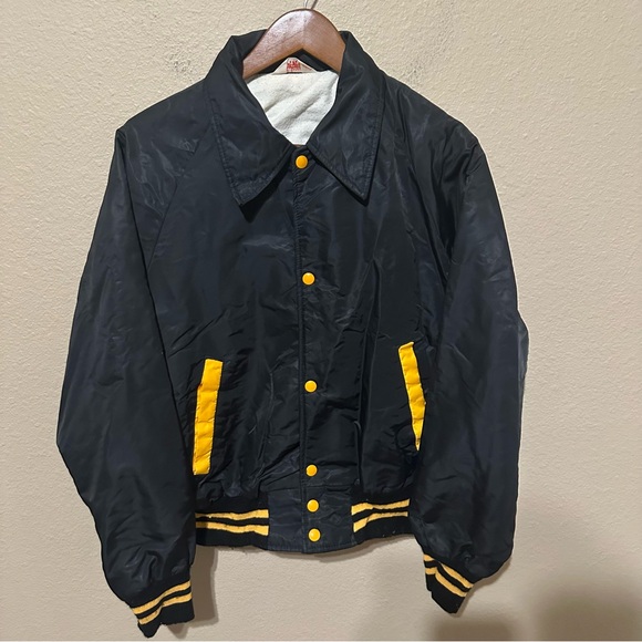 Vintage 80s Oshkosh Wisconsin Embroidered Coach Jacket - Picture 2 of 3